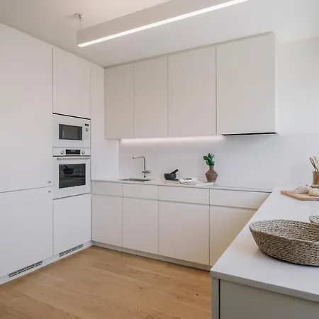 Batun - 1 Bedroom In Areeiro Apartment